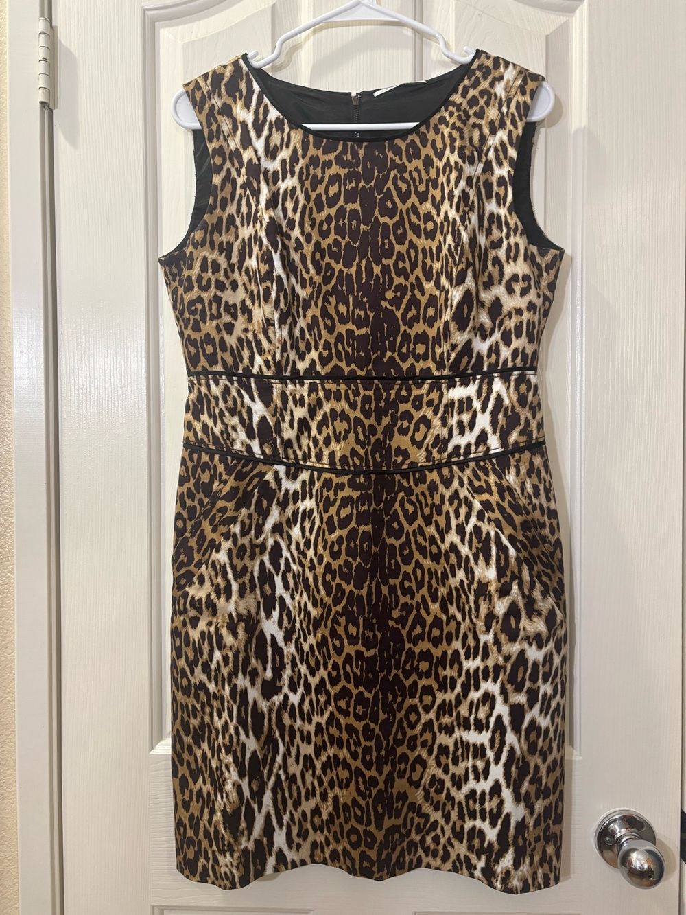 T Tahari Leopard Print Sleeveless Sheath Dress Brown/Black
